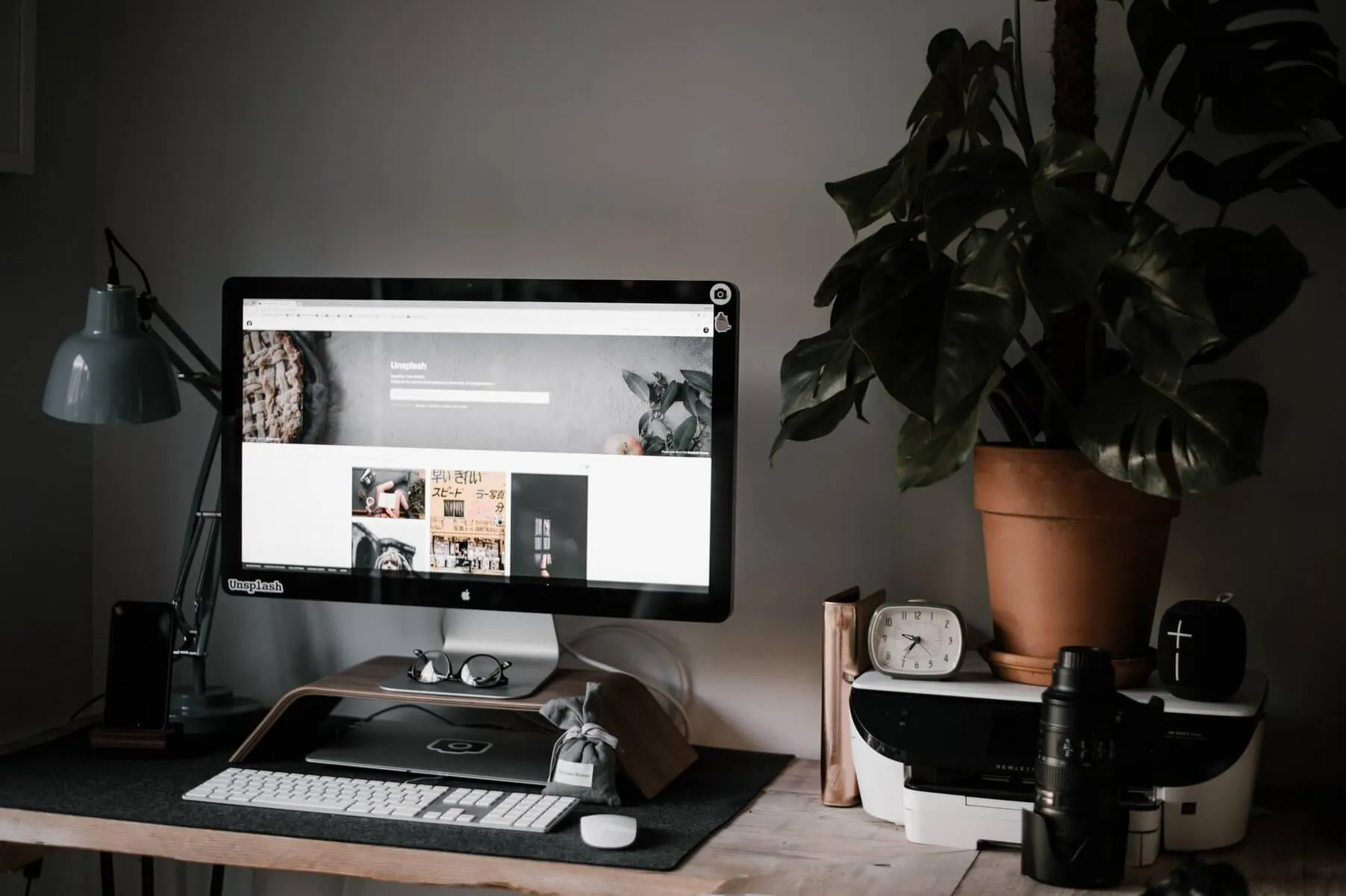 How to Increase Website Conversion Rate with Chatbots?
